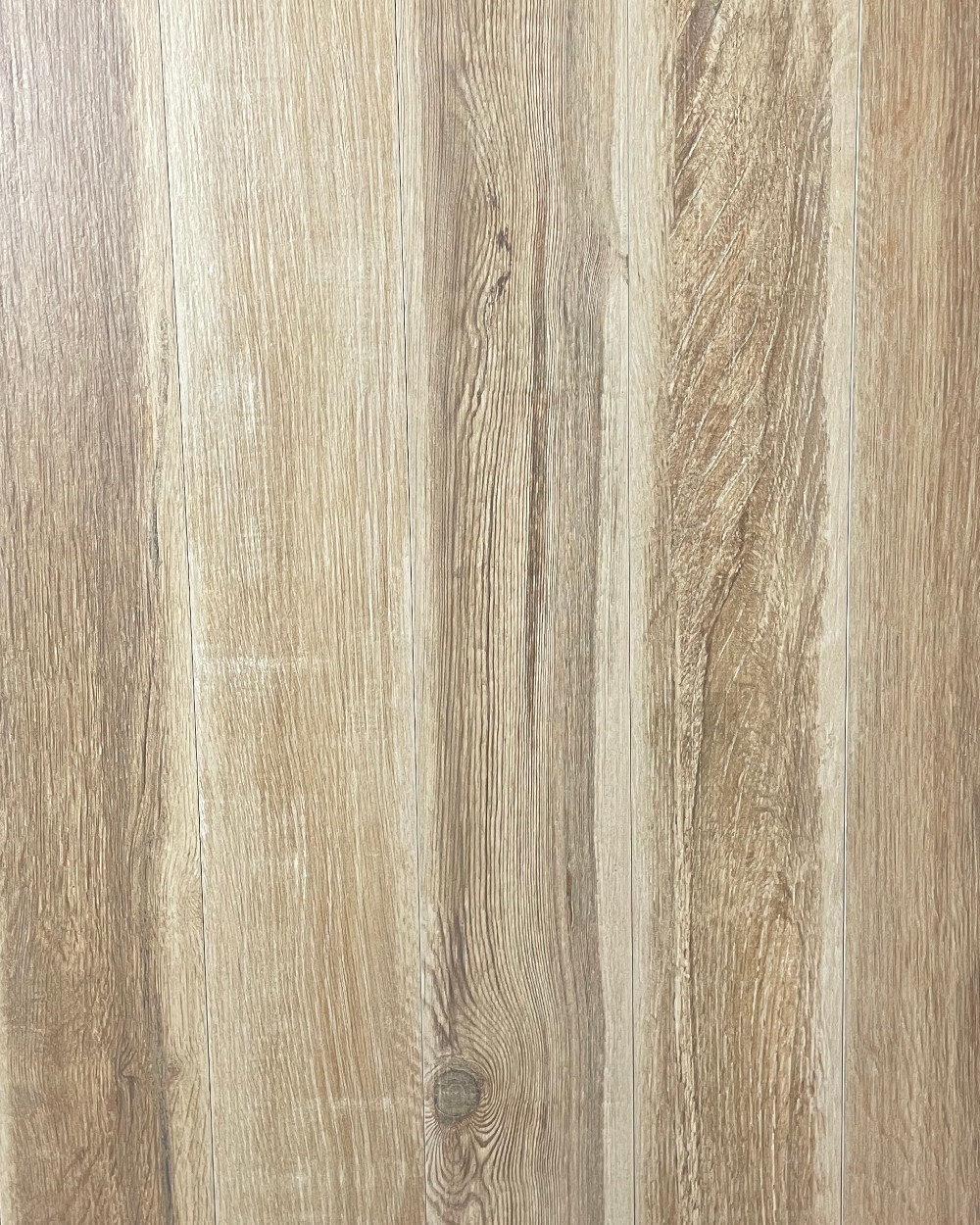 Wood-effect tiles 20x120 cm: A touch of the tropics | Unique design